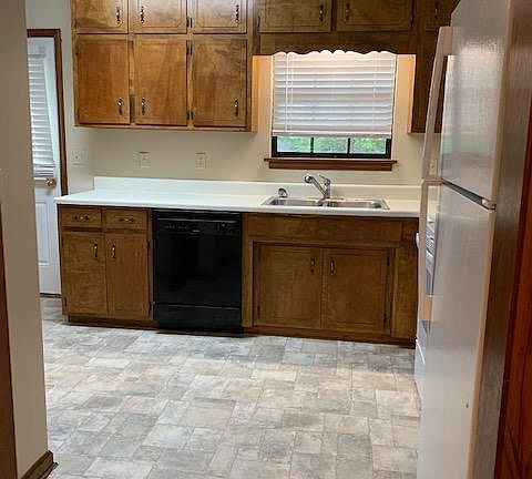 3rd image of 8782 Louvinia Way