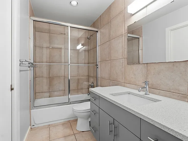 2122 Hancock Dr #121 — Photo 24