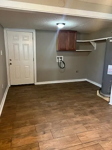 6710 Phillips Ln — Photo 5
