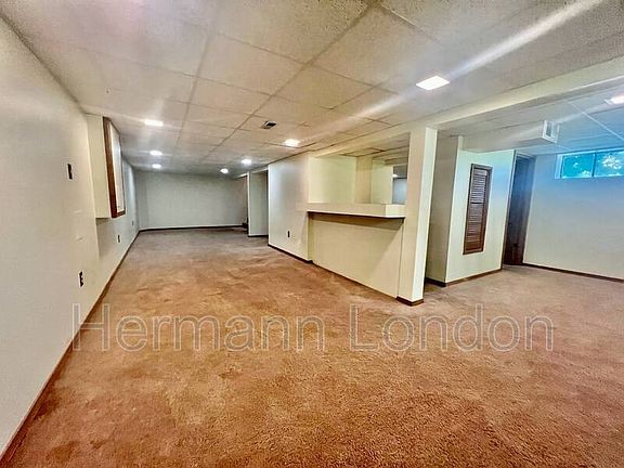 5th image of 1380 Carmona Dr
