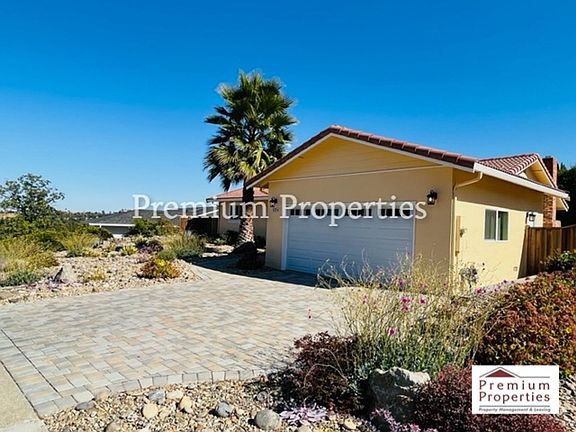 2nd image of 1024 Rolling Hill Way