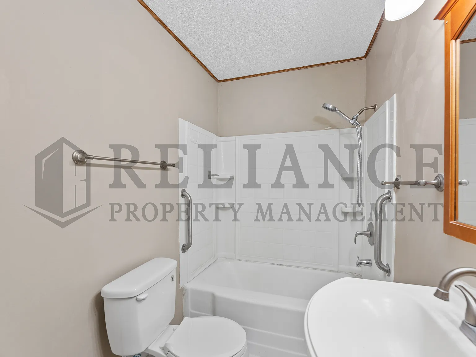 208 West 5th St - 1 — Photo 4