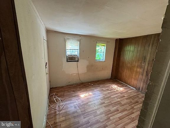 5th image of 1617 17th Pl SE