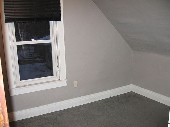 4th image of 66 N Park St #2
