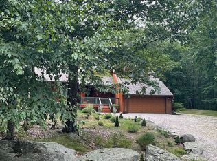 1148 Acacia Dr, Hawley, PA 18428