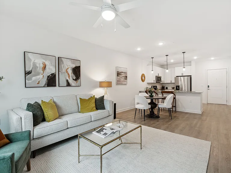Everleigh Deerfield 55+ Active Adult Apartment Homes — Photo 25
