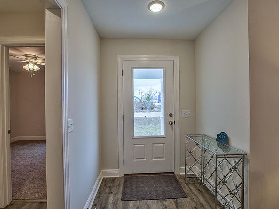 2nd image of 411 La Siesta Dr