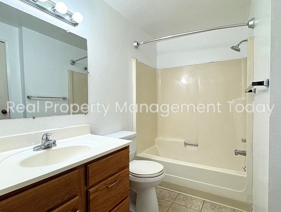 5th image of 3311 S Asotin St APT C