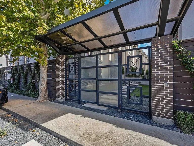 4235 Allen St — Photo 25