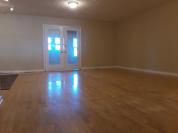 5th image of 3240 Hampton Ct SE