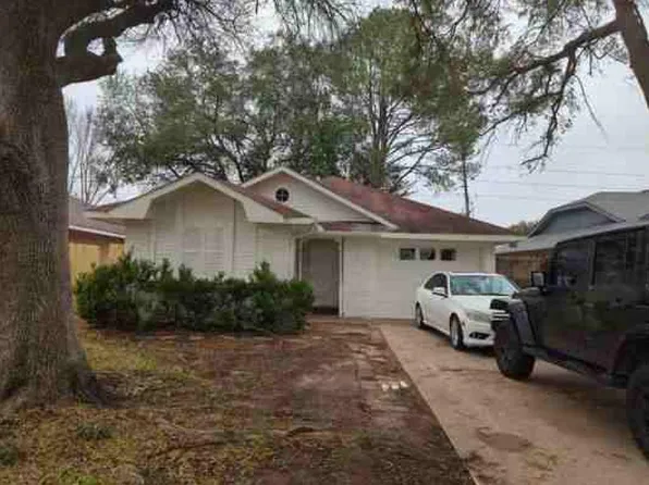 16203 Barbarossa Dr, Houston, TX 77083