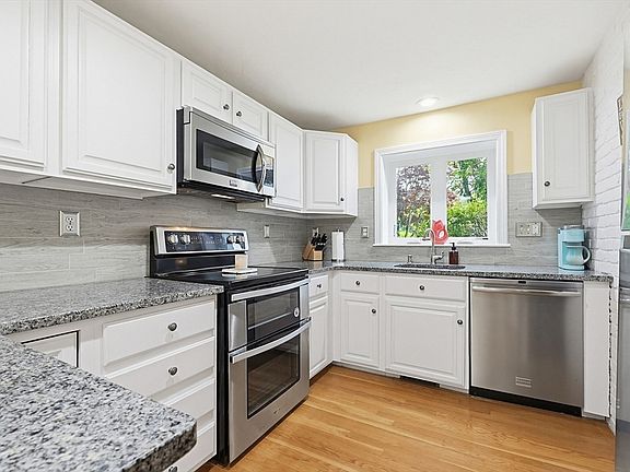 4th image of 56 Indian Cove Way #56