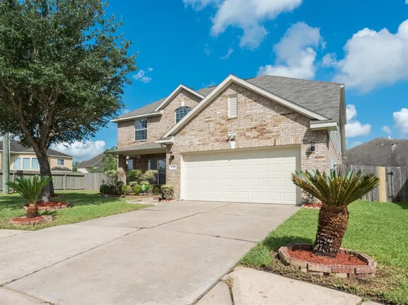 10742 White Bridge Ln, Sugar Land, TX 77498