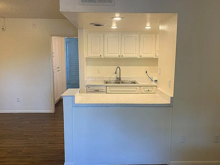 Gold Kitchen