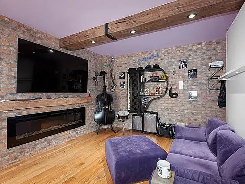 339 E 58th St #6G