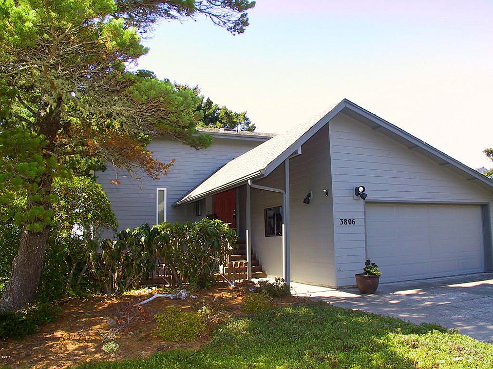 1st image of 3806 NW Shore View Dr