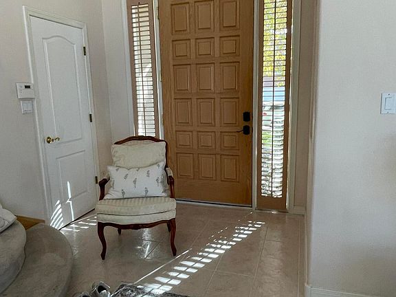 5th image of 11035 Bridgepointe Ct NE #11035
