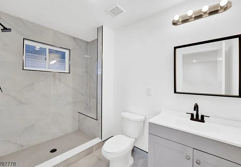 757 Seaport Dr #1 — Photo 14