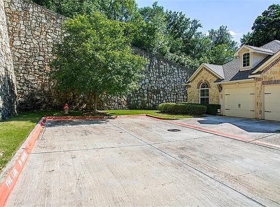 4th image of 2655 Eagle Dr