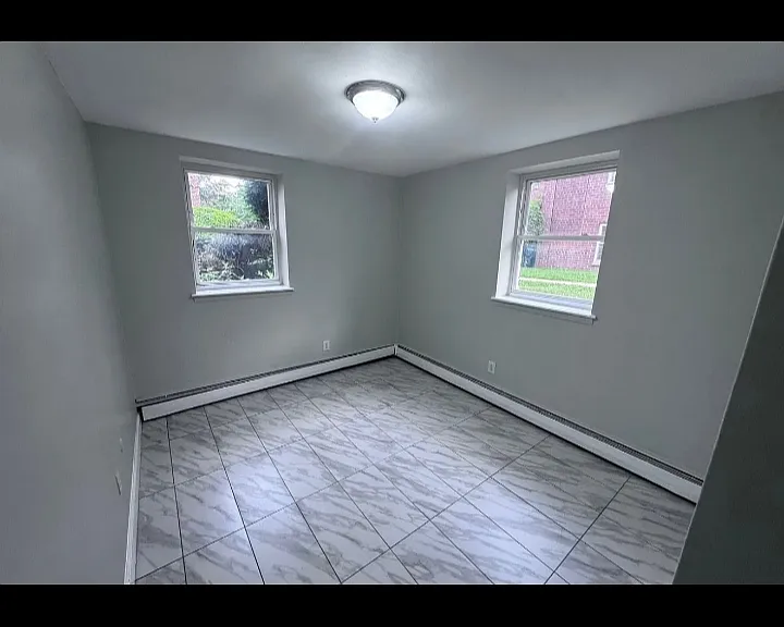 113 Lincoln Ave #A6 — Photo 2
