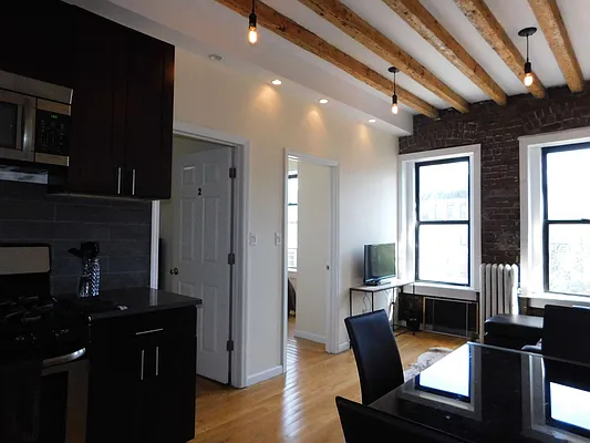 Rented by Compass | media 23