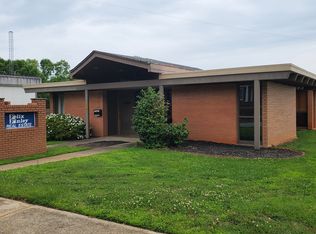 206 E Cedar Rock St, Pickens, SC 29671