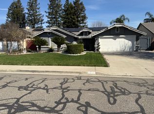 2826 S Avocado Ct, Visalia, CA 93277