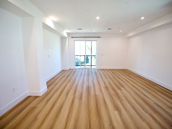 3rd image of 5227 W 21st St