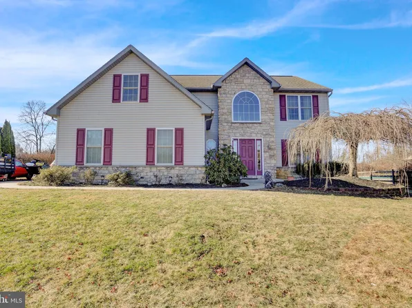 26 Henry Rd, Fleetwood, PA 19522