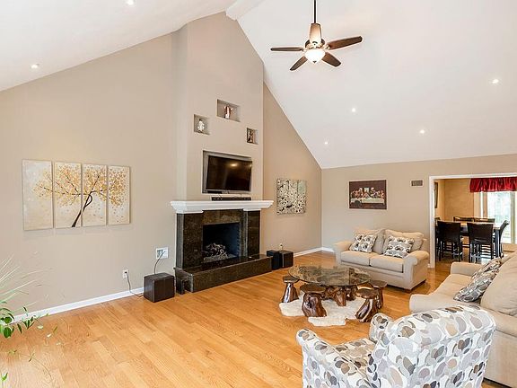 2nd image of 10522 Wedd St