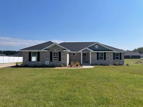 1285 Freeport Dr, Sumter, SC 29154