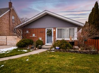 8630 S Laramie Ave, Burbank, IL 60459