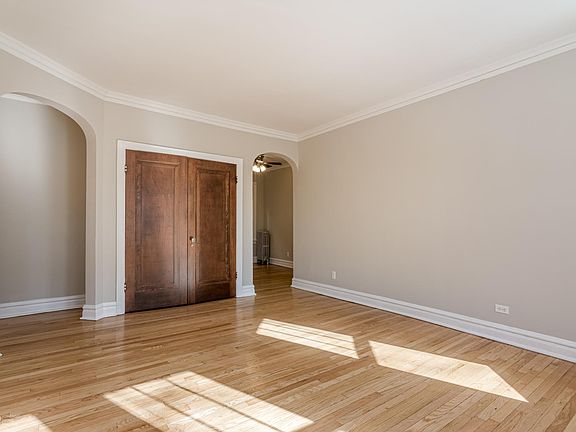 5th image of 7100 N Washtenaw Ave #2700-1