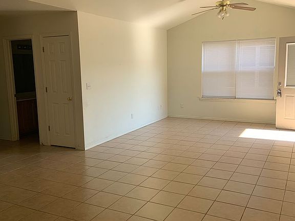 5th image of 2695 N Center St #B-1