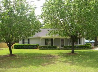 7 Lakeside Dr, Eufaula, AL 36027