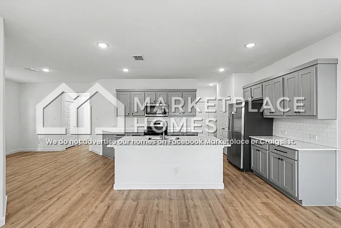 415 Bertney Dr — Photo 10