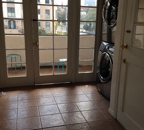 3rd image of 1643 S Beverly Glen Blvd