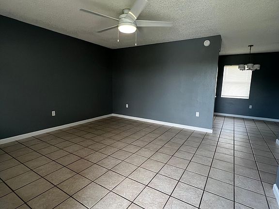 4th image of 513 Cipres Cir