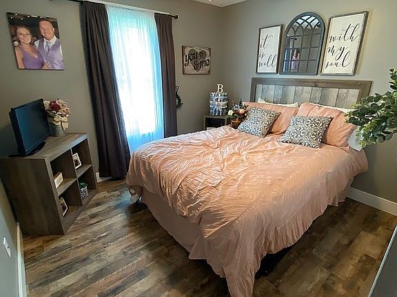 5th image of 30498 Elizabeth Dr