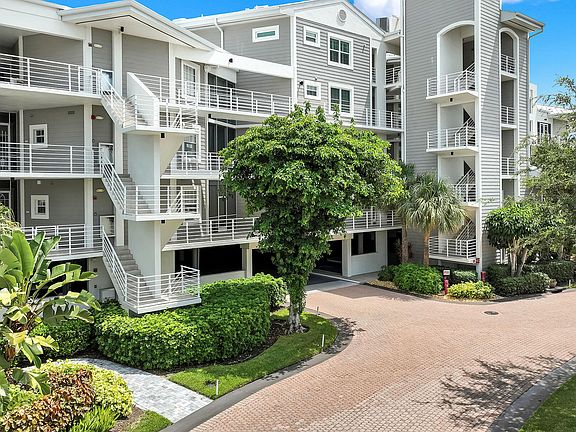 2nd image of 828 Hideaway Cir E Unit 423