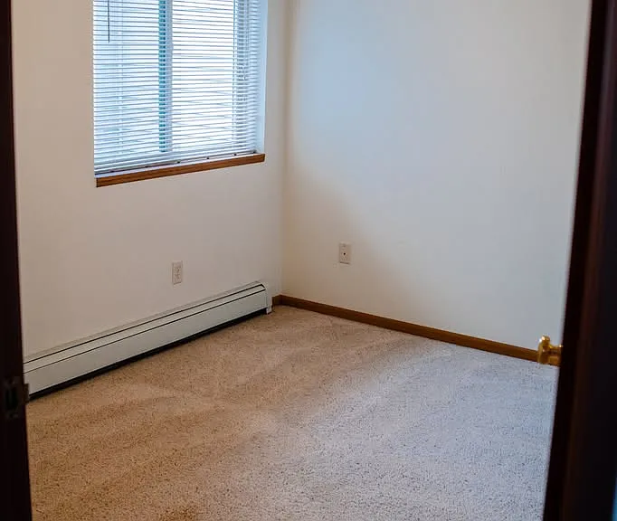 N3932 Washington Ave #8 — Photo 14