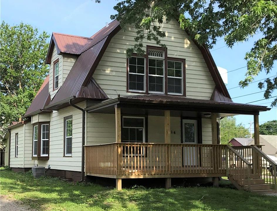 1st image of 414 N 1st St