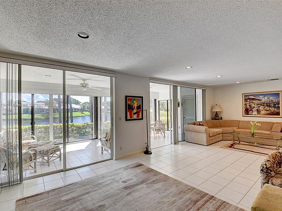4th image of 66 Eastgate Dr APT A