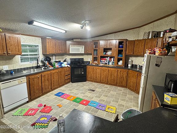 4th image of 22440 Armes Rd