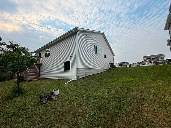 2nd image of 2912 River Ridge Rd