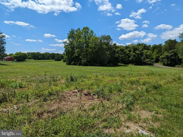 8108 Dam 4 Rd, Williamsport, MD 21795