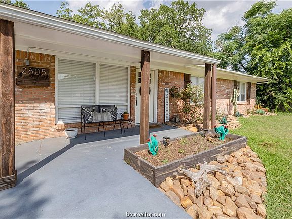 2nd image of 2605 Wayside Dr