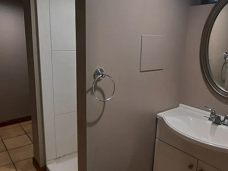 Full bath in basement