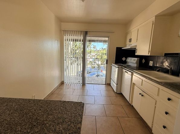 1526 Robertson Blvd #1526, Chowchilla, CA 93610 – 2-bedroom rental in Chowchilla