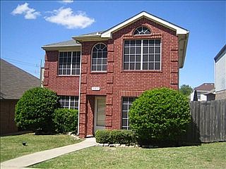 1st image of 561 Valley View Dr